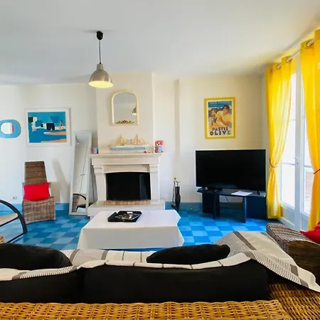 Individuelle De Plain Pied, A 300m Du Marche, Et 500m De La Plage, فيلة *